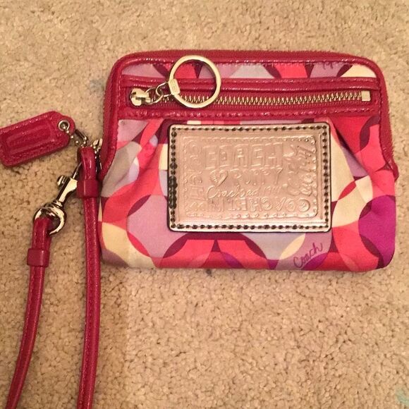Coach ❤️ Poppy Pink Red Wallet Wristlet - Picture 1 of 4